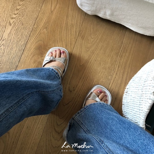 愛心水鑽厚底涼鞋(正常版7公分)